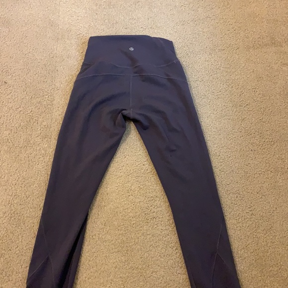 Lululemon gray leggings - Picture 2 of 2